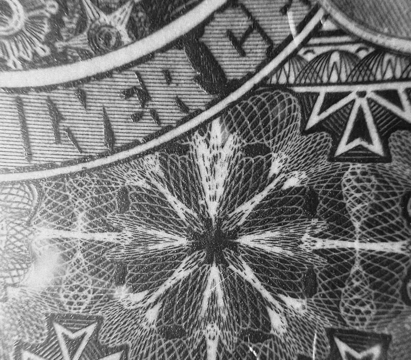 《外钞收藏家》第五百九十三期（精品场）（本平台长期征集拍品、欢迎藏友们联系合作） 1976年 美国铸印局（BEP）印制2美元教育银券雕刻版票样纪念卡 原版银券由美国联邦政府授权 1896 年财政部（United States Treasury）发行流通 该雕刻版票样纪念卡为百年原钞凹版母版印制（非普通平面印刷）并限量发行 