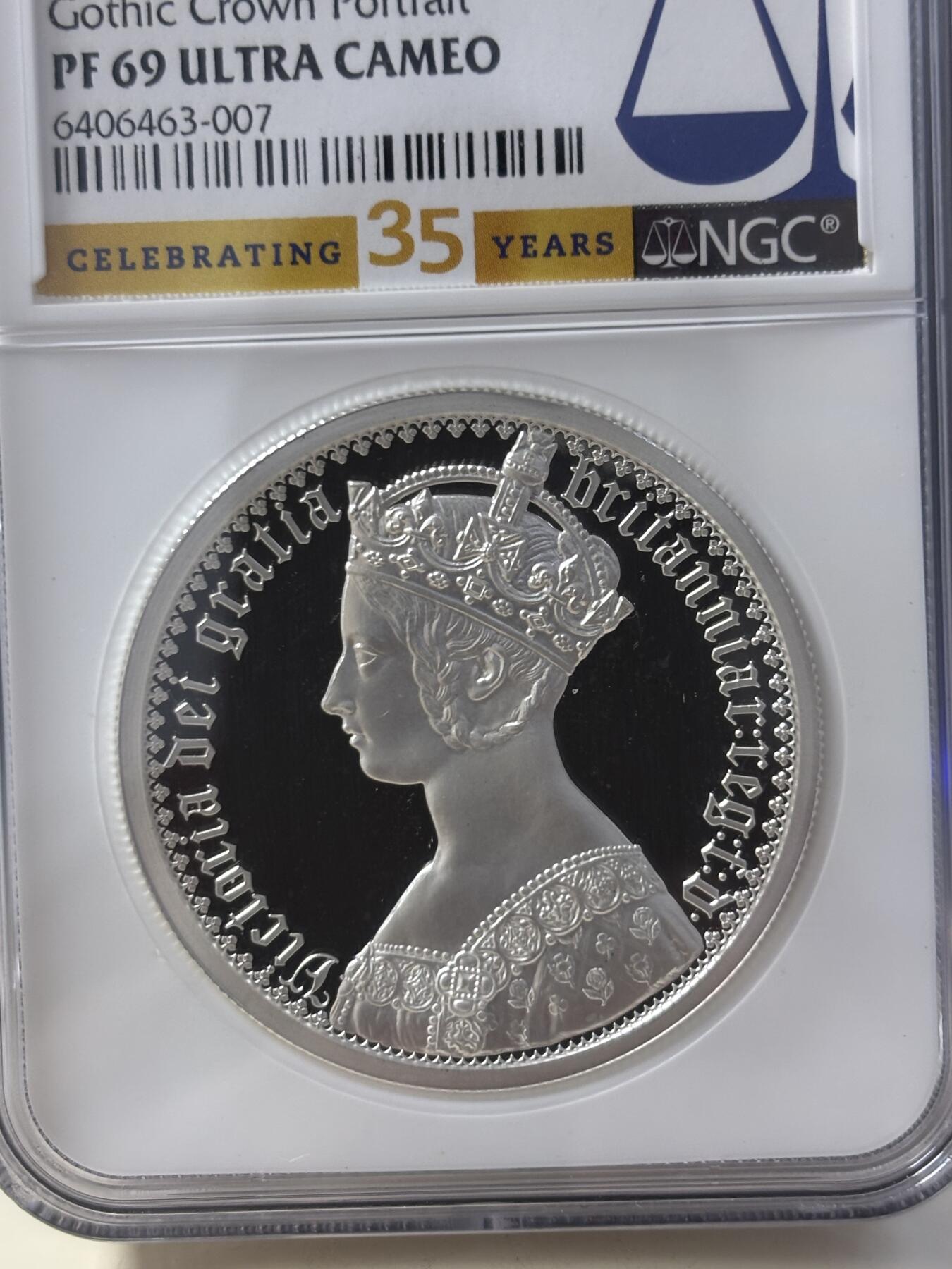 第184期拍卖 英国2021年维多利亚女王雕刻师哥特人像精制纪念加厚银币NGC-PF69，2盎司，999银