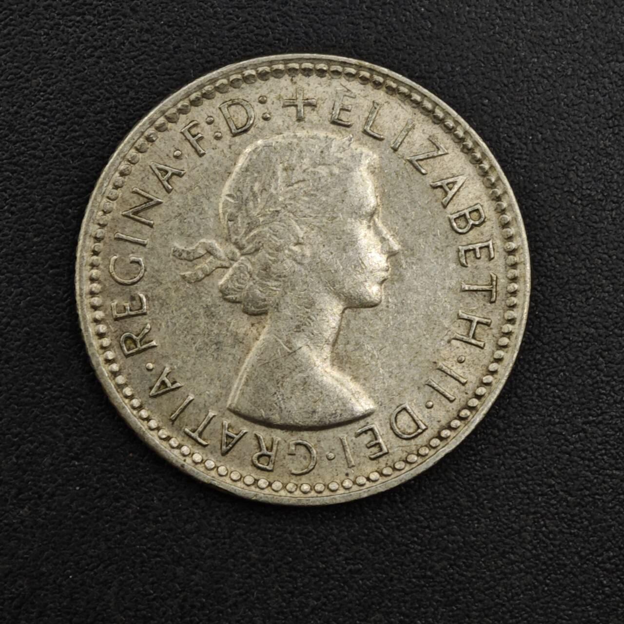 【淘币小摊】实时拍第八百二十五拍   散币场   满百包邮可预留二周 每周一统一发货   澳大利亚1962年伊丽莎白二世6便士银币