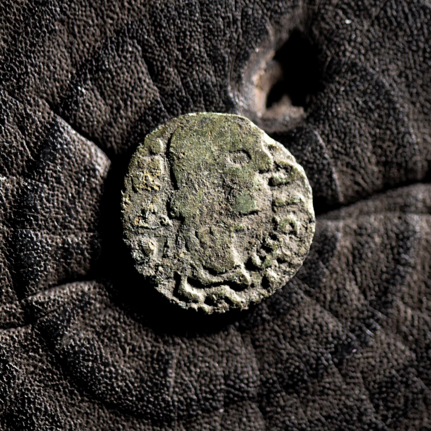 【良泉】【元旦直播场】1月1日晚19.30点开拍！208组西方古代钱币、日本朝鲜花钱 公元1656年【波兰立陶宛联邦】约翰二世·卡齐米尔·瓦萨“波兰鹰”铜希林，0.96克