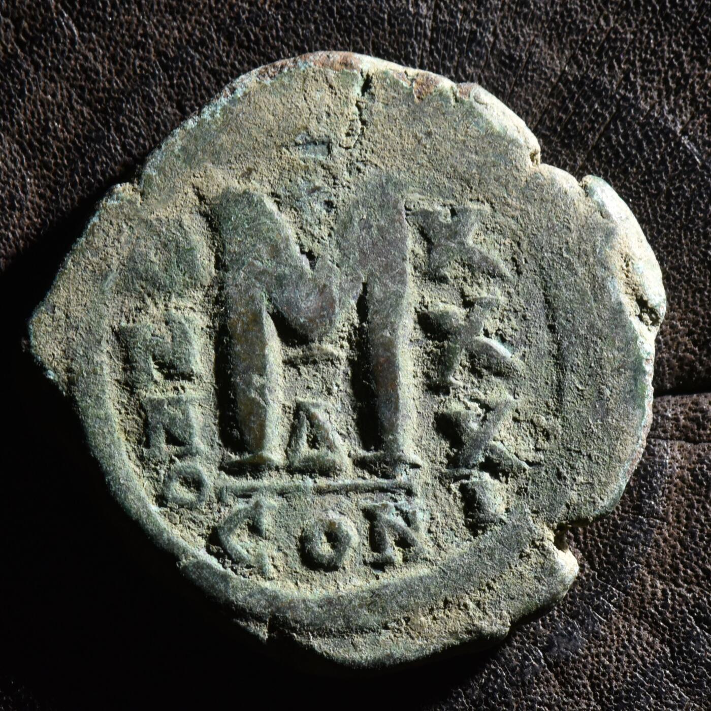 【良泉】【元旦直播场】1月1日晚19.30点开拍！208组西方古代钱币、日本朝鲜花钱 15.81克，公元557年 【拜占庭】 查士丁尼安一世，在位31年，君士坦丁堡造币厂，40努米，铜币