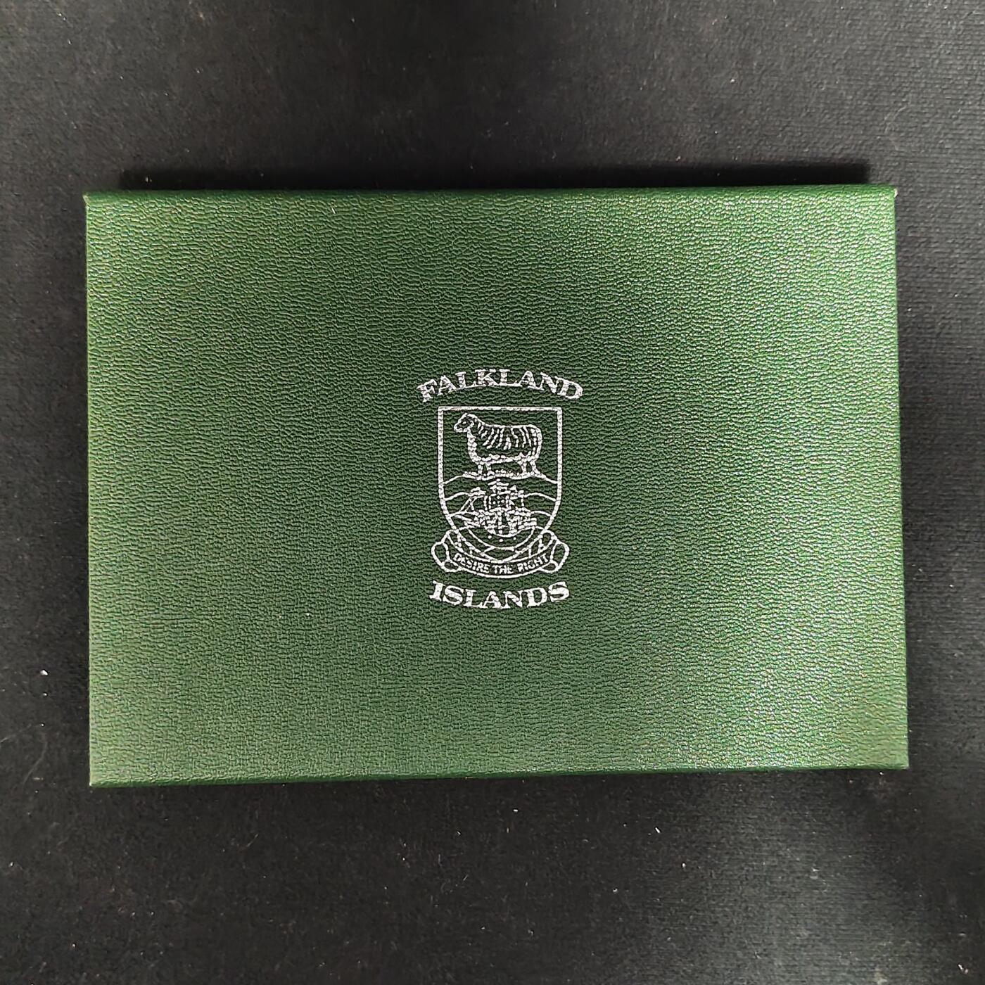 【全场包邮】纯粹捡漏拍485场（免费代拍第22场） 【稀少】福克兰群岛1987年官方发行英系经典塑盒装精制套币-含新发行标志1镑-盒证全-量2500-PS7