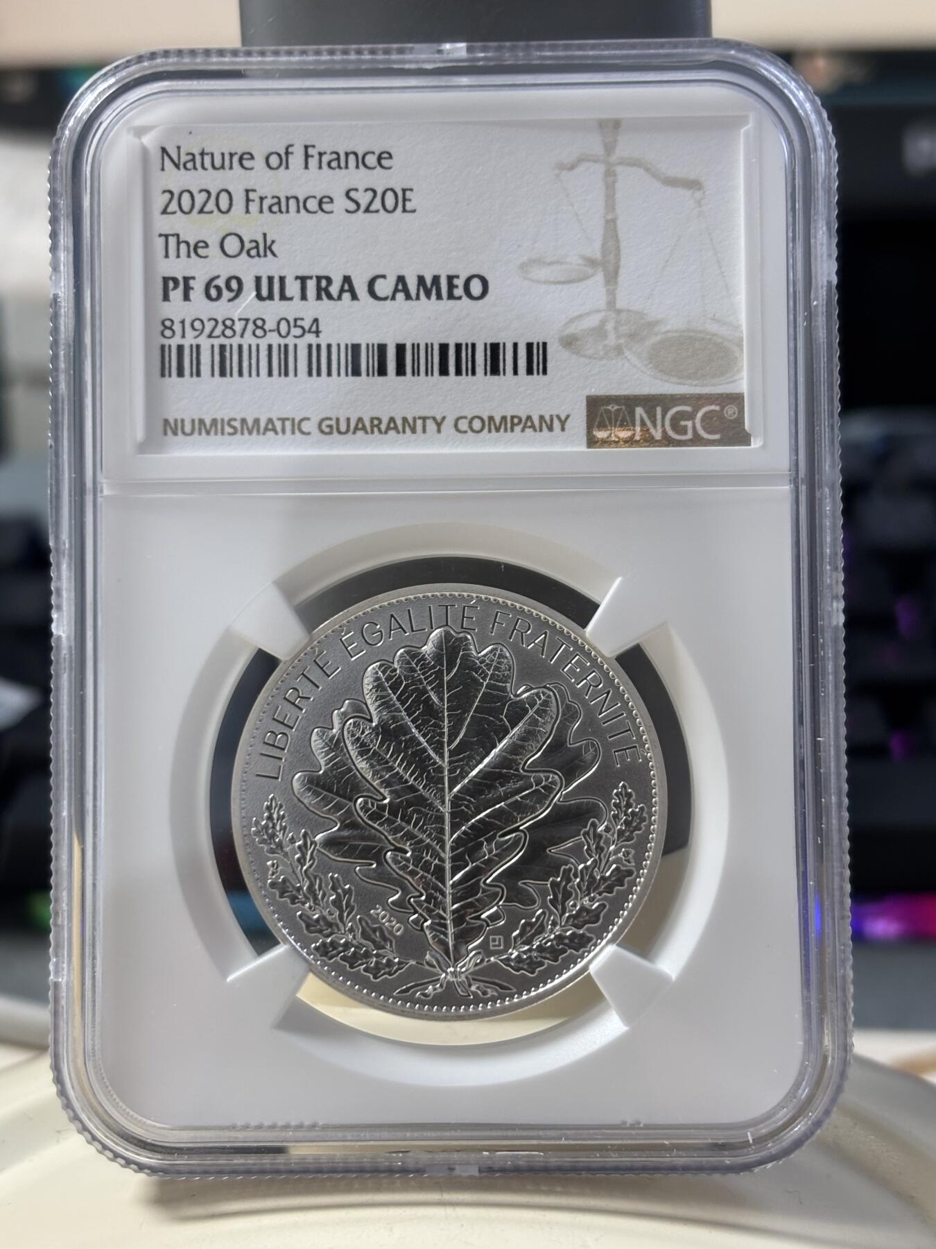 第184期拍卖 法国2020年自然法兰西橡树20欧精制纪念银币NGC-PF69原盒证书，900银，18克，发行10000枚