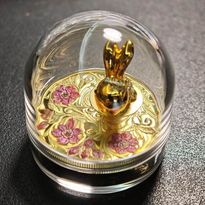 【德藏】世界币章拍卖第157期（拍品征集中~欢迎藏友联系） - 2023年 中国"兔与花"幻彩3D立体镀金纪念章 立体感及幻彩效果十足 直径约：40mm，重约：42.8g
