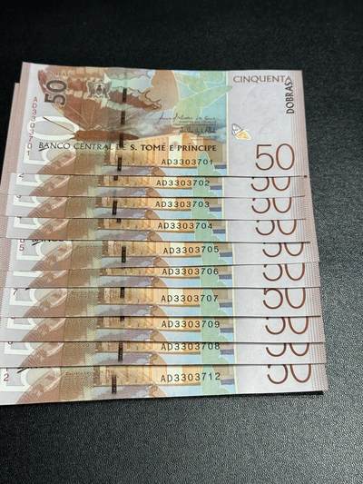 《外钞收藏家》第五百九十三期（精品场）（本平台长期征集拍品、欢迎藏友们联系合作） - 圣多美和普林西比50  断连10张一起 全新