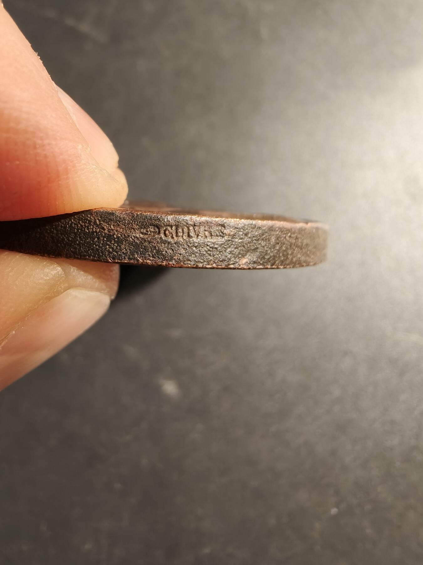 老王徽章第169期 法国里尔科学、农业与艺术协会大铜章     直径50mm.    重量62.4g