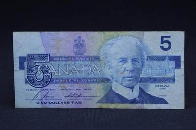 【淘币小摊】限时拍第八百二十八拍  纸币场  满百包邮可预留两周  周一统一发货  -   加拿大1986年5元纸币【有折】