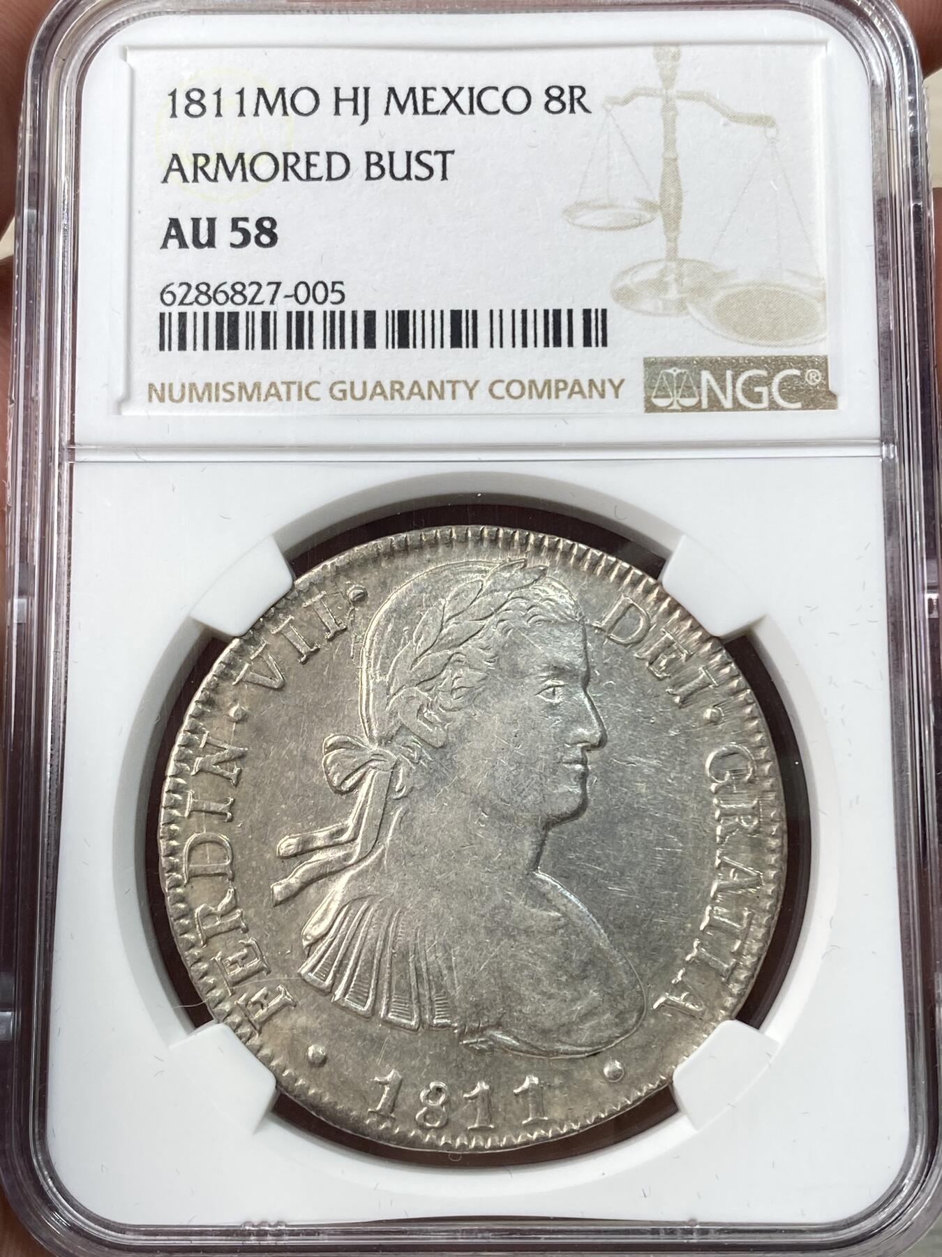 万国钱币拍卖第057期（万国冬季大拍） NGC AU58 1811年西属墨西哥费迪南七世8R双柱大银 深打淡彩收藏级