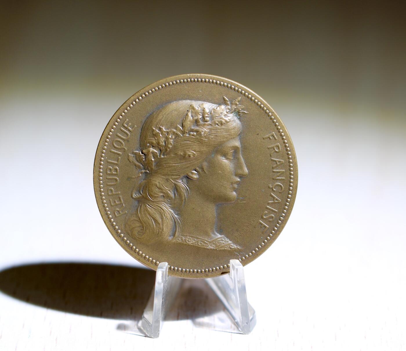 大猫徽章拍卖 第284期 法国玛丽安娜铜章一组4枚，大中小、铜镀银全尺寸。