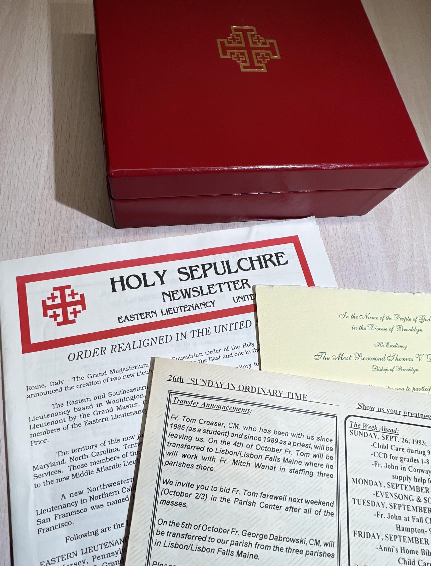 大猫徽章拍卖 第284期 大军官级圣墓骑士团星芒    带原盒，迷你章，勋略以及授勋者整套流程文件等   资料很多很少见的一套