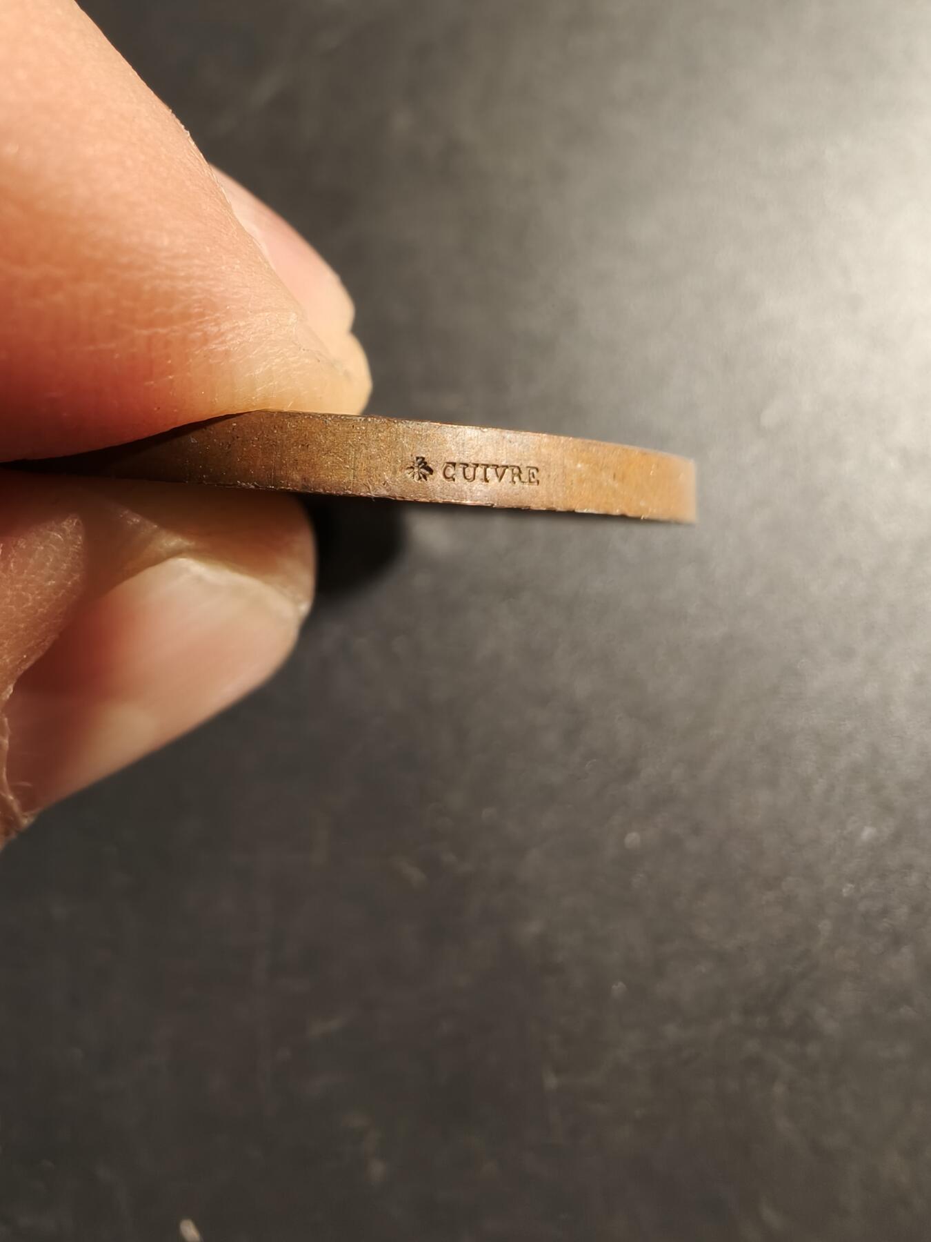 老王徽章第169期 法国1876年巴黎市素描教育大铜章     坐姿玛丽安娜     直径37mm.    重量20g