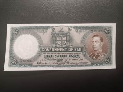 2025十二月第三期，总208期 - 英属斐济1941年5先令AUNC，稀有的战时乔治六世统治时期中高面值品种，主题是斐济殖民政府徽章以及戎装乔治六世国王肖像