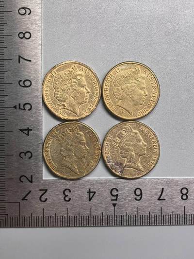 小驴勋章奖章收藏12月13日周六晚六点拍卖（珍爱和平，收藏战争，铭记历史，勿忘国耻，忠党爱国。有偿代拍，送拍规则在简介最后，参拍须阅读规则后再参拍，关系到运费包装发货时效真假辨别等关键信息，拍卖时不再发原图，看大图店主微信码在拍卖店铺介绍里） - 澳大利亚澳元硬币一组4枚4个年份