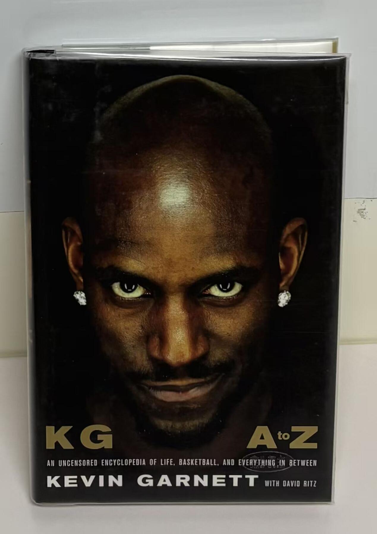 零元拍：“狼王”凯文-加内特亲笔签名原版自传《A to Z》