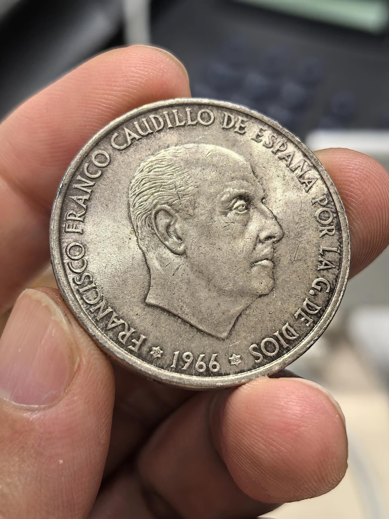 博洋堂世界钱币拍卖第151期（全场包邮） 1966年西班牙王国佛朗哥独裁时期100比塞塔大银币