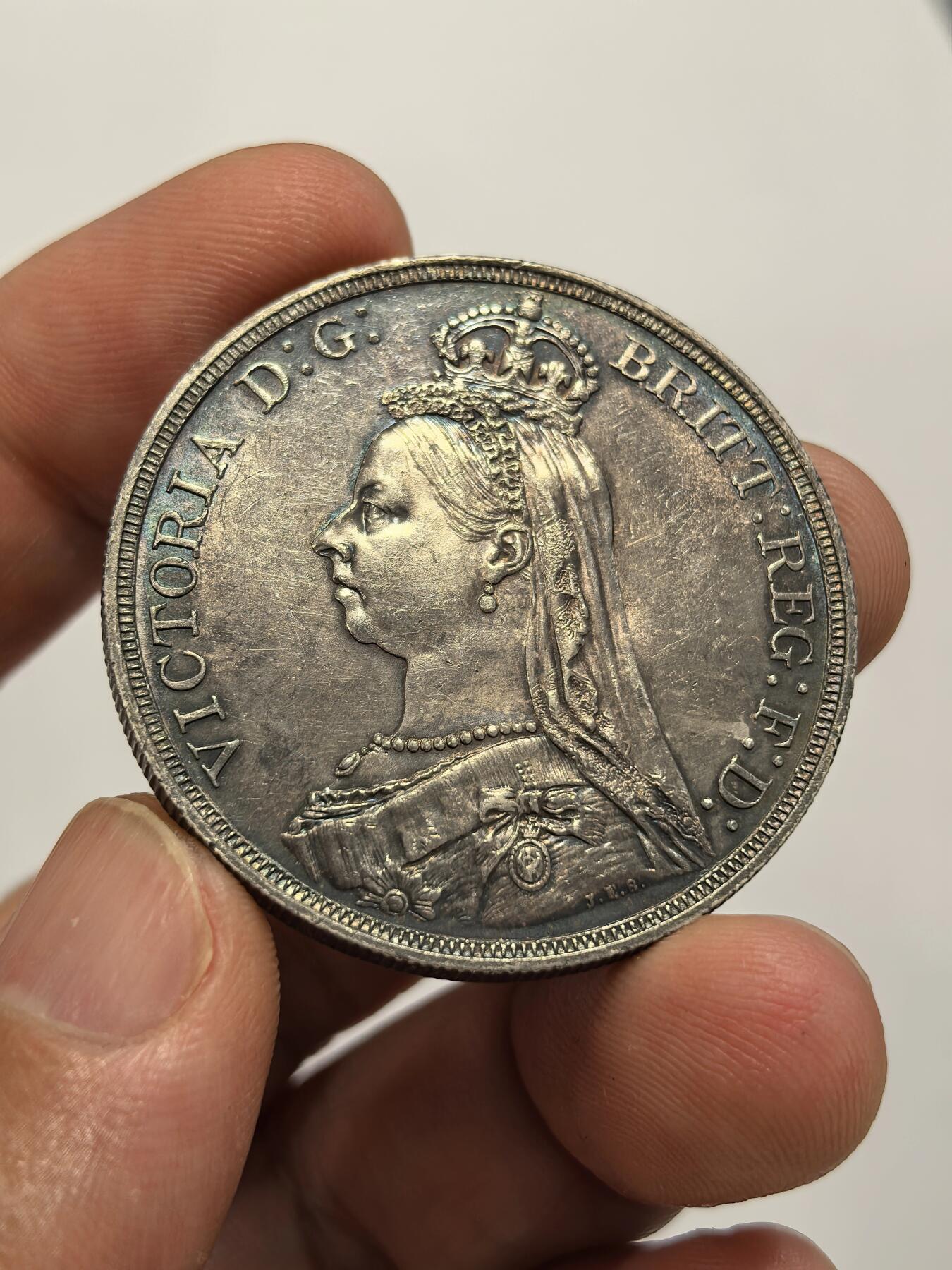 博洋堂世界钱币拍卖第151期（全场包邮） 英国1887年维多利亚高冠版马剑银币 味道彩币