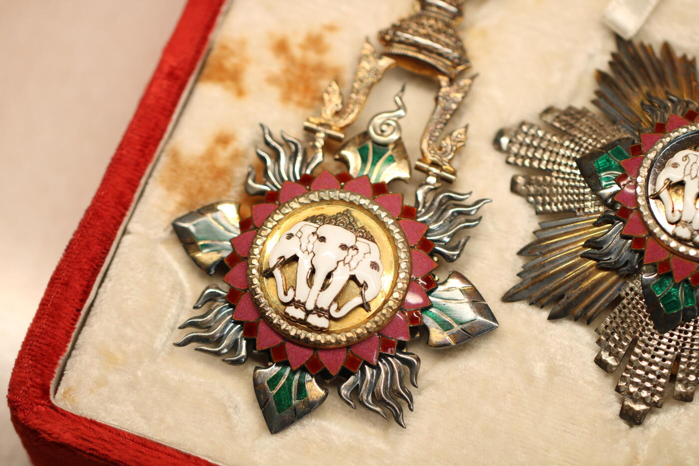 大猫徽章拍卖 第284期 泰国特级白象勋章 