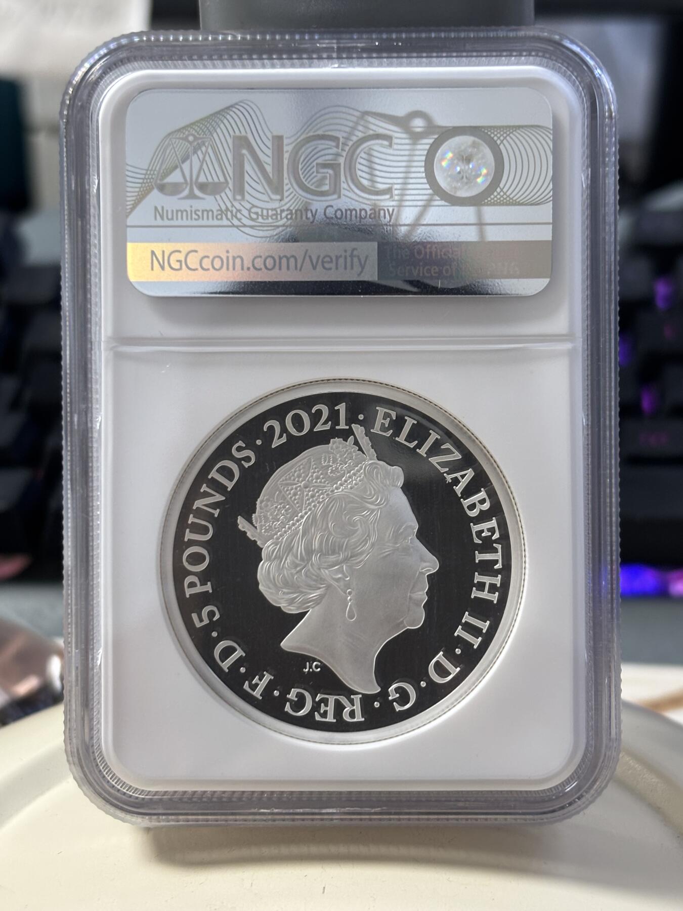 第184期拍卖 英国2021年维多利亚女王雕刻师哥特人像精制纪念加厚银币NGC-PF69，2盎司，999银