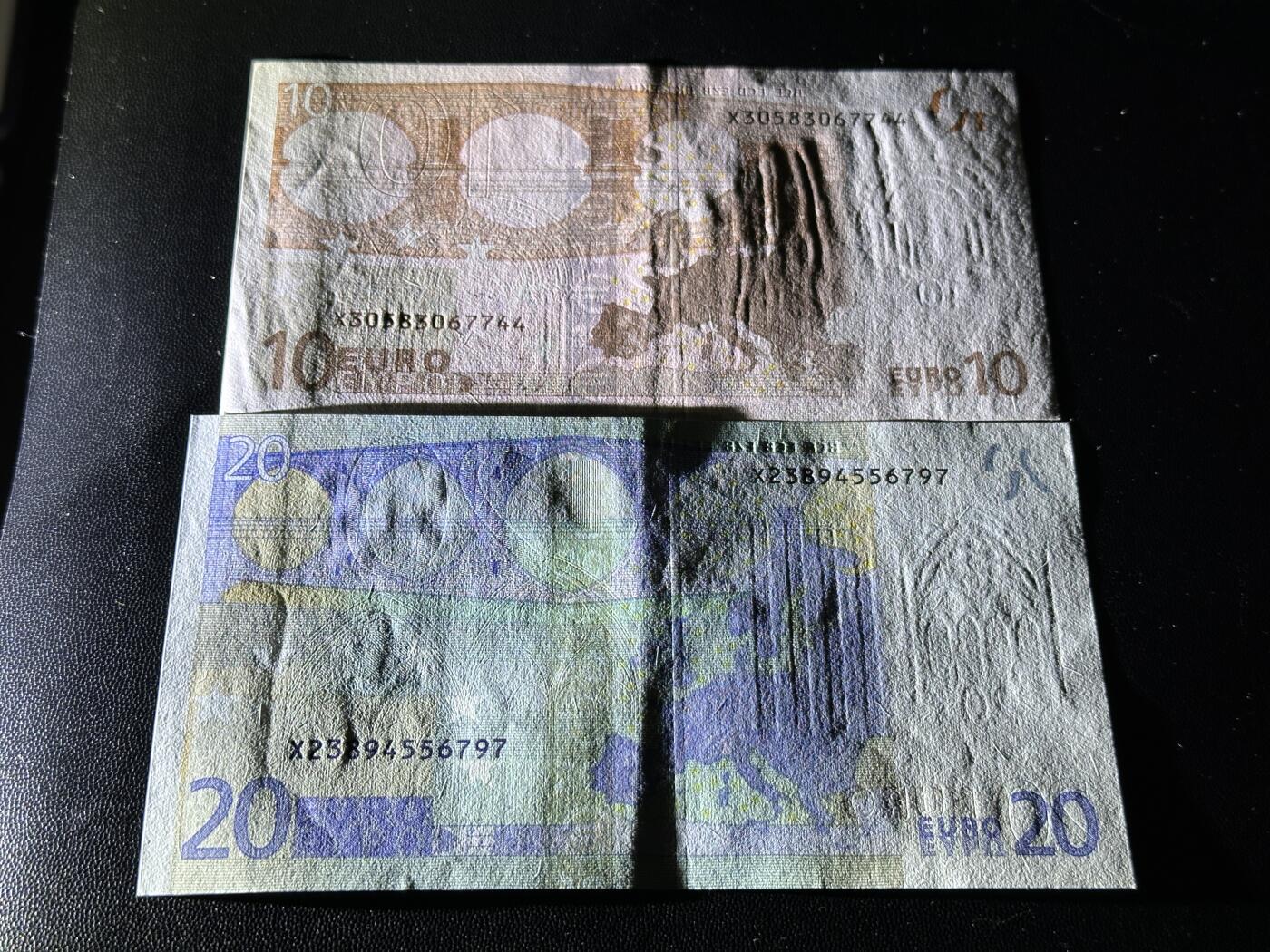 《外钞收藏家》第五百九十三期（精品场）（本平台长期征集拍品、欢迎藏友们联系合作） 二签 德国版10和20欧元 AU品相