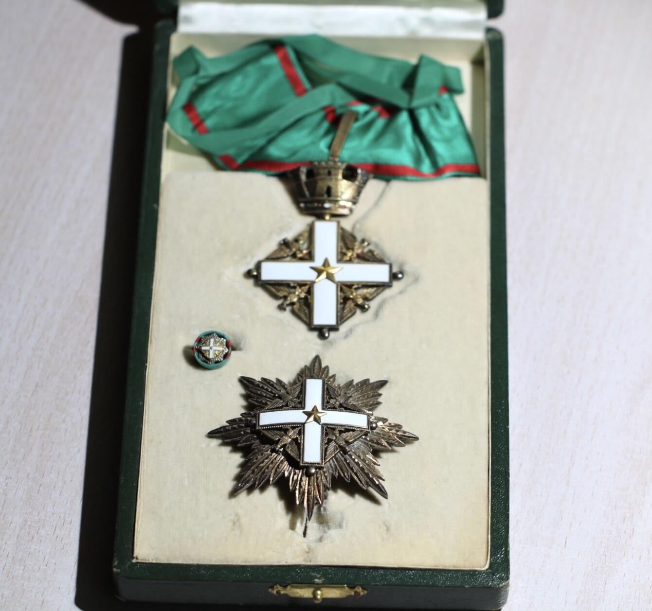 大猫徽章拍卖 第284期 意大利大军官级国家功勋，章略在