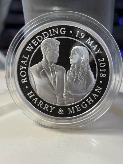第185期拍卖 - 英国2018年皇室婚礼哈里王子精制纪念银币首日封，925银，28.28克【银价378】