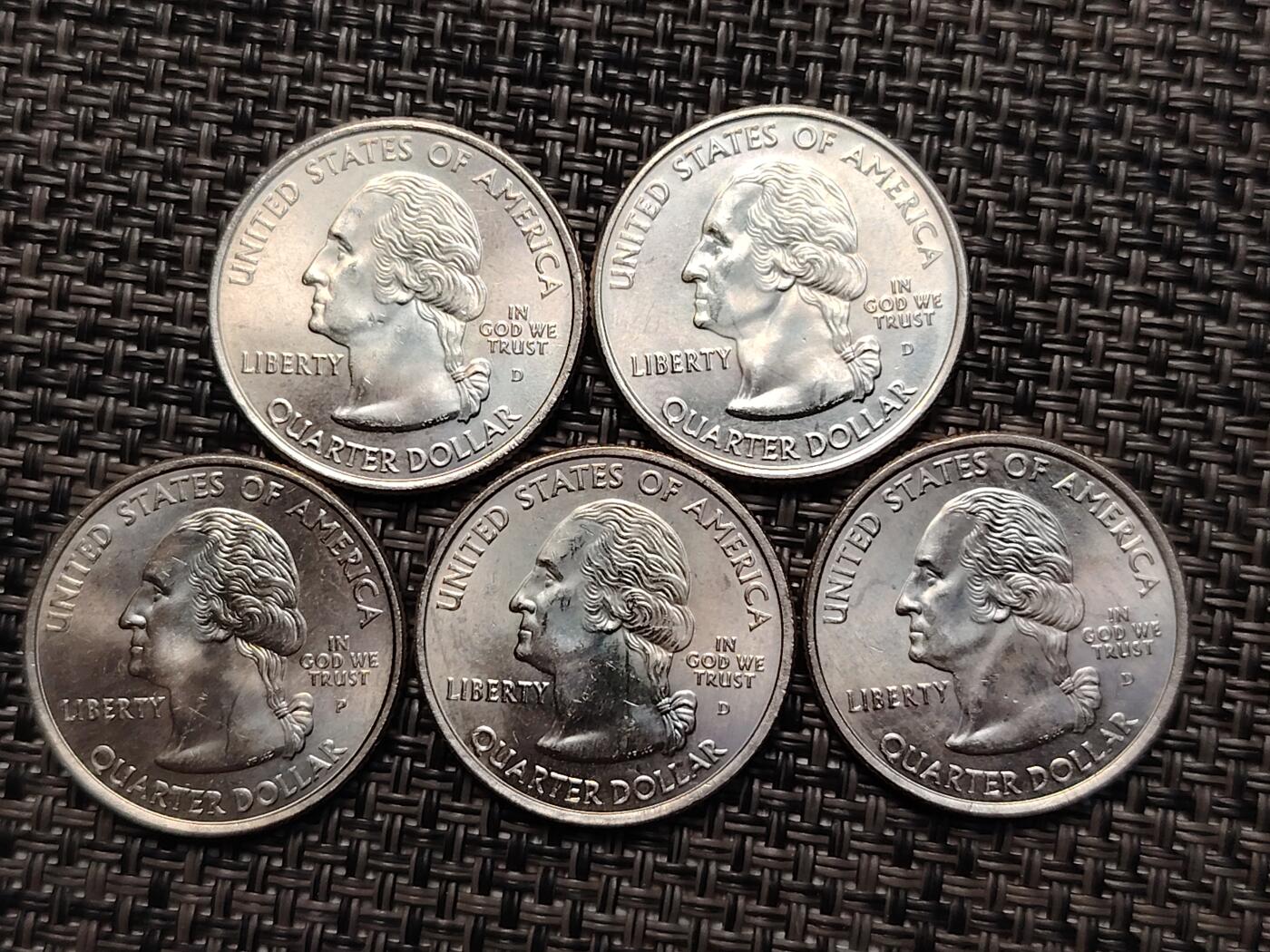 布加迪🐬～世界钱币(上海)🌾第 264 期 /  各国套币和散币 美国🇺🇸洲币 2005年 25分 5枚 原卷拆出未流通品相