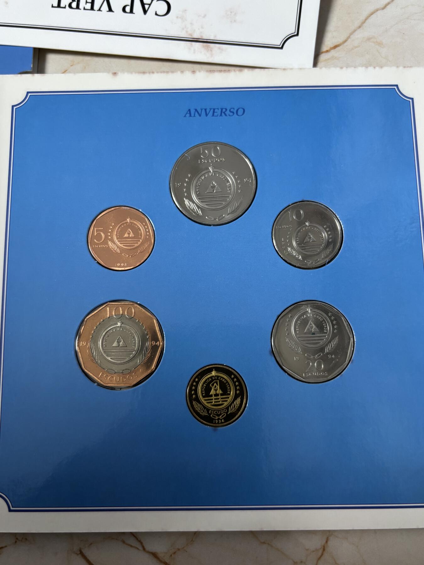 第185期拍卖 卡册佛得角1994年6枚纪念套币鸟类图案版本