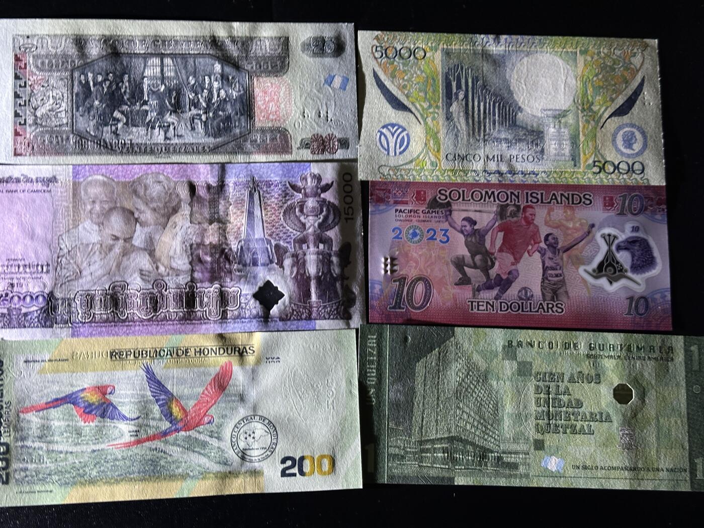 《外钞收藏家》第五百九十三期（精品场）（本平台长期征集拍品、欢迎藏友们联系合作） 斯威斯兰、危地马拉、萨摩亚、柬埔寨、洪都拉斯等九张纪念钞一起 全新UNC