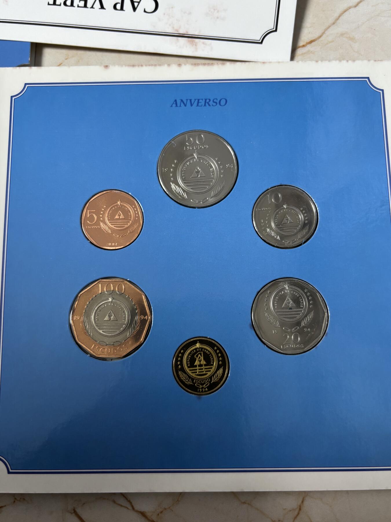 第185期拍卖 卡册佛得角1994年6枚纪念套币鸟类图案版本