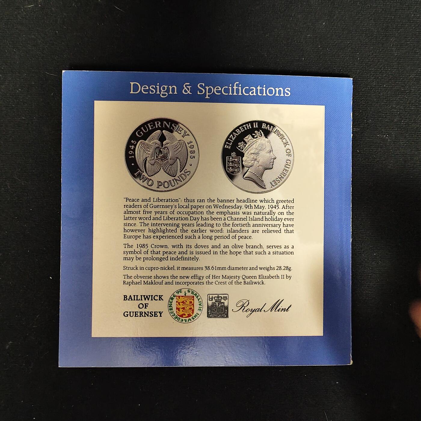 【全场包邮】纯粹捡漏拍485场（免费代拍第22场） 根西1985年2镑解放40周年官方卡装克朗型纪念币