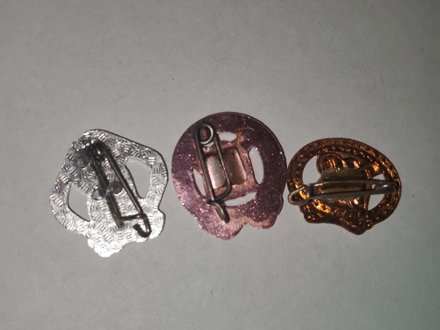 韵星假日拍卖第三十二期 -- Rimey Holidays Auction 32 民主德国体育技能证章mini一组