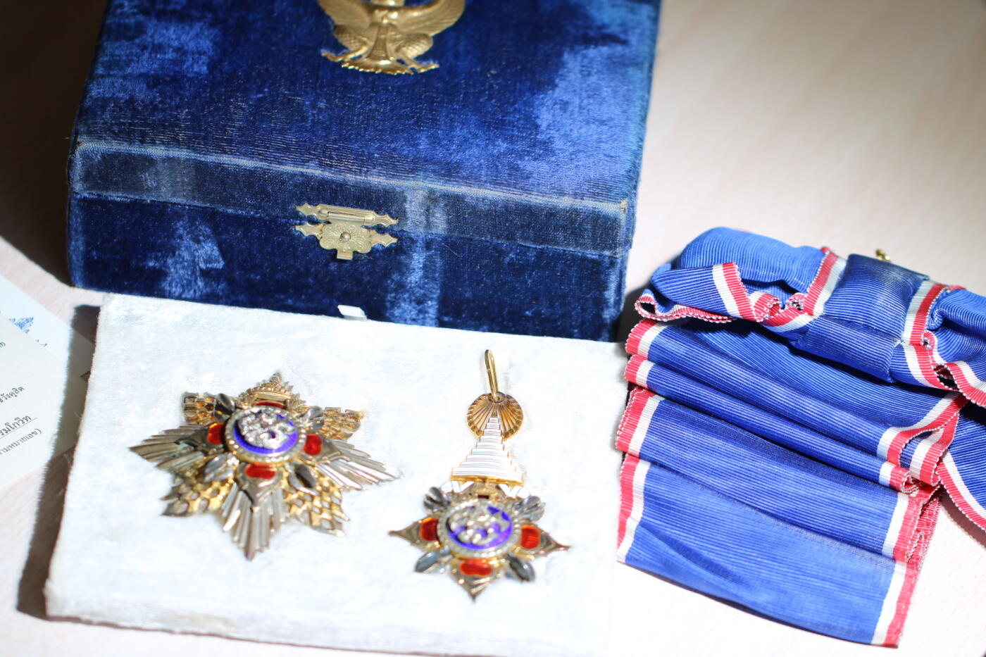 大猫徽章拍卖 第284期 泰国特级王冠勋章