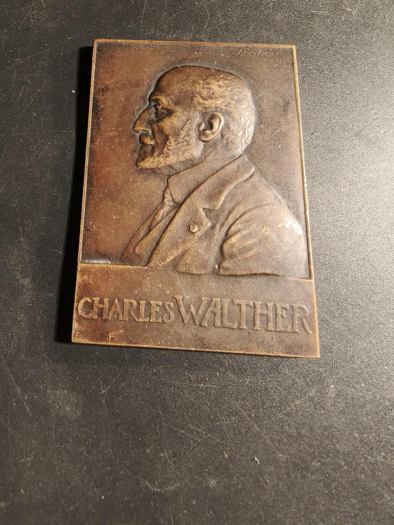 老王徽章第169期 法国医学院院士查理·瓦尔特医生方形大铜章     尺寸65×45mm.    重量79.4g