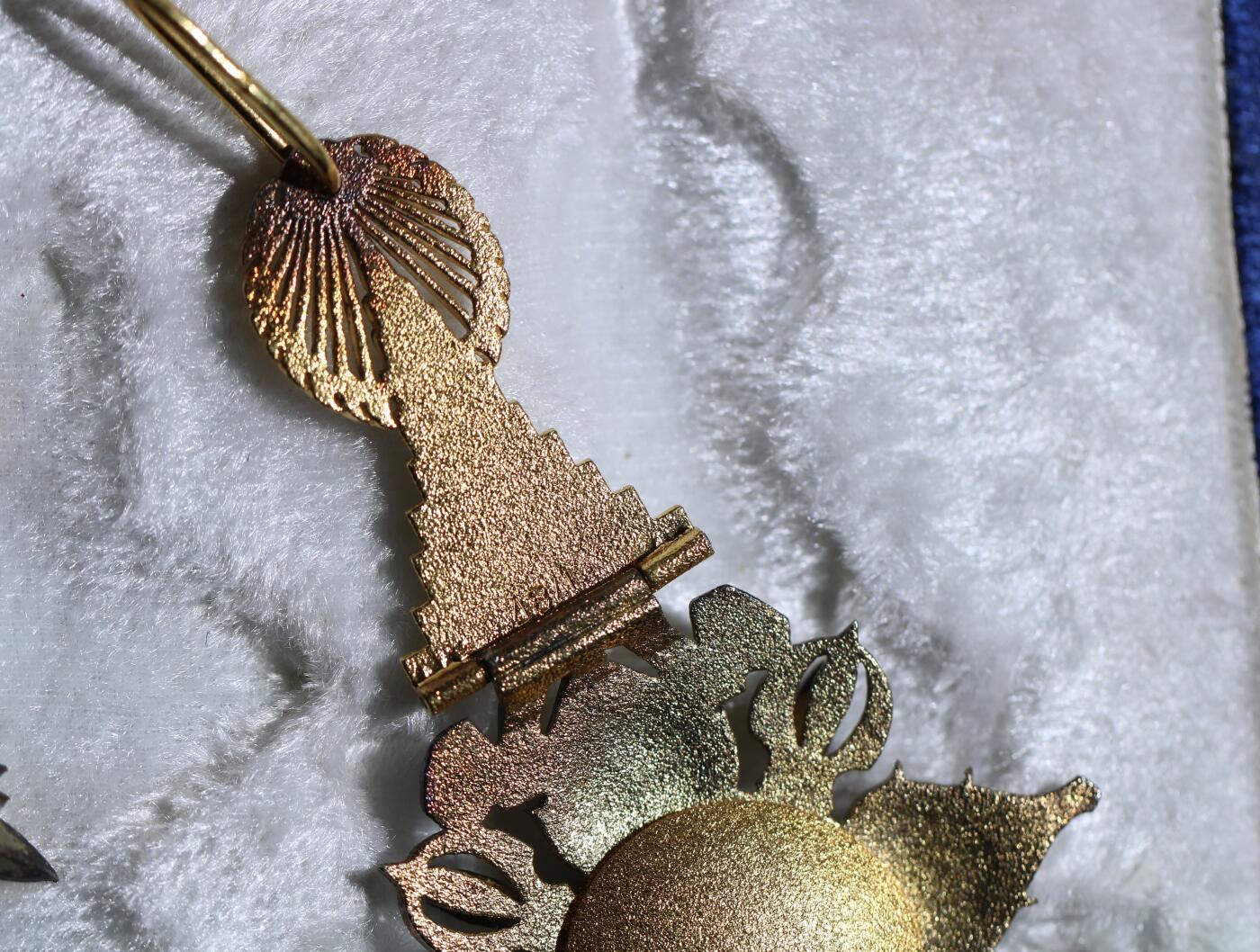 大猫徽章拍卖 第284期 泰国特级王冠勋章