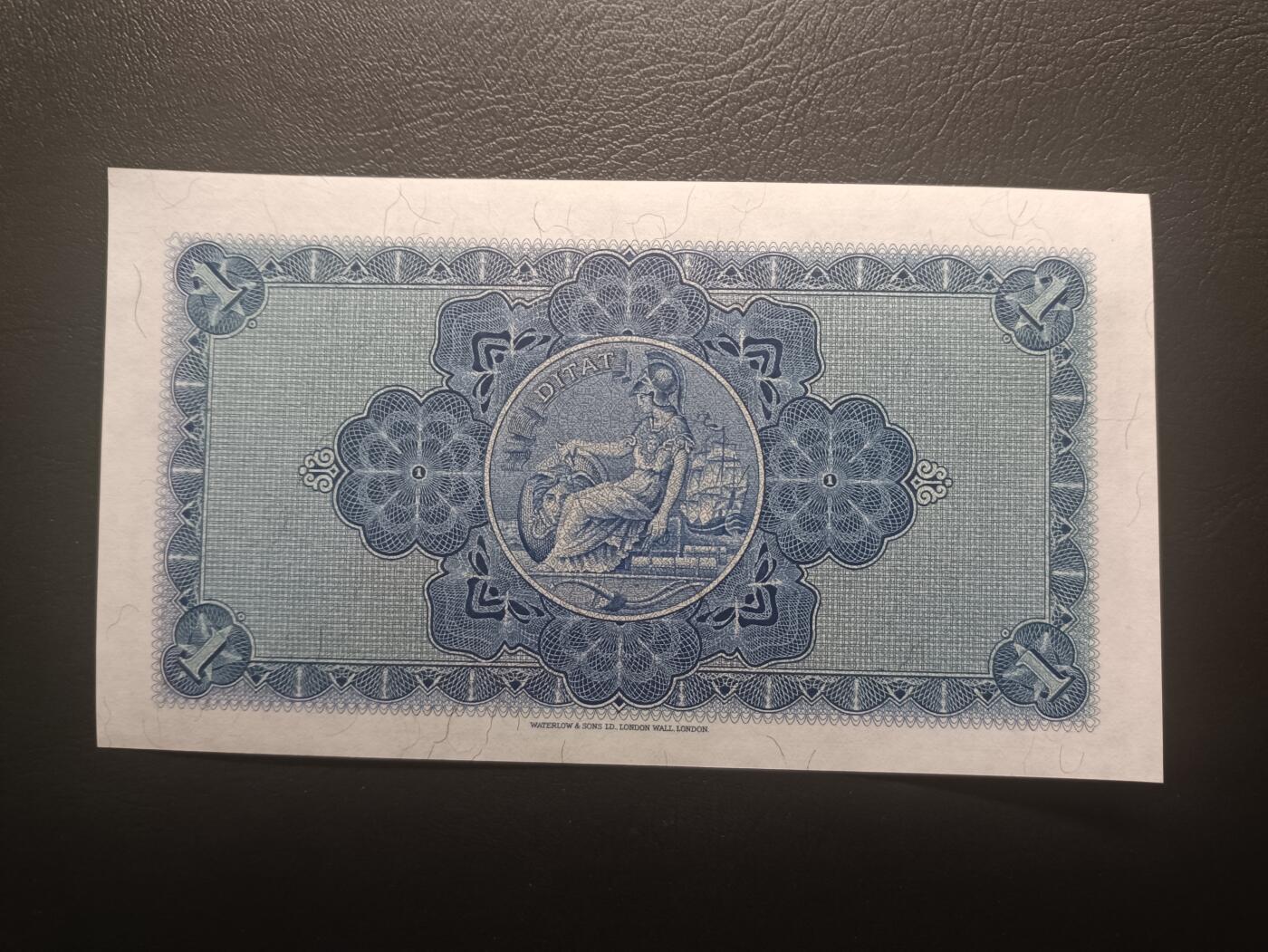 2025十二月第三期，总208期 苏格兰不列颠亚麻银行1957年1镑UNC微潮，不列颠尼亚女神，早期大票幅版本，稀有品种