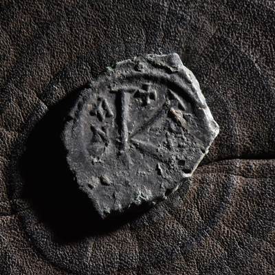 【良泉】【元旦直播场】1月1日晚19.30点开拍！208组西方古代钱币、日本朝鲜花钱 - 公元571年 【拜占庭】十字标，查士丁二世和皇后索菲亚（在位第7年）20努米，铜币，5.43克