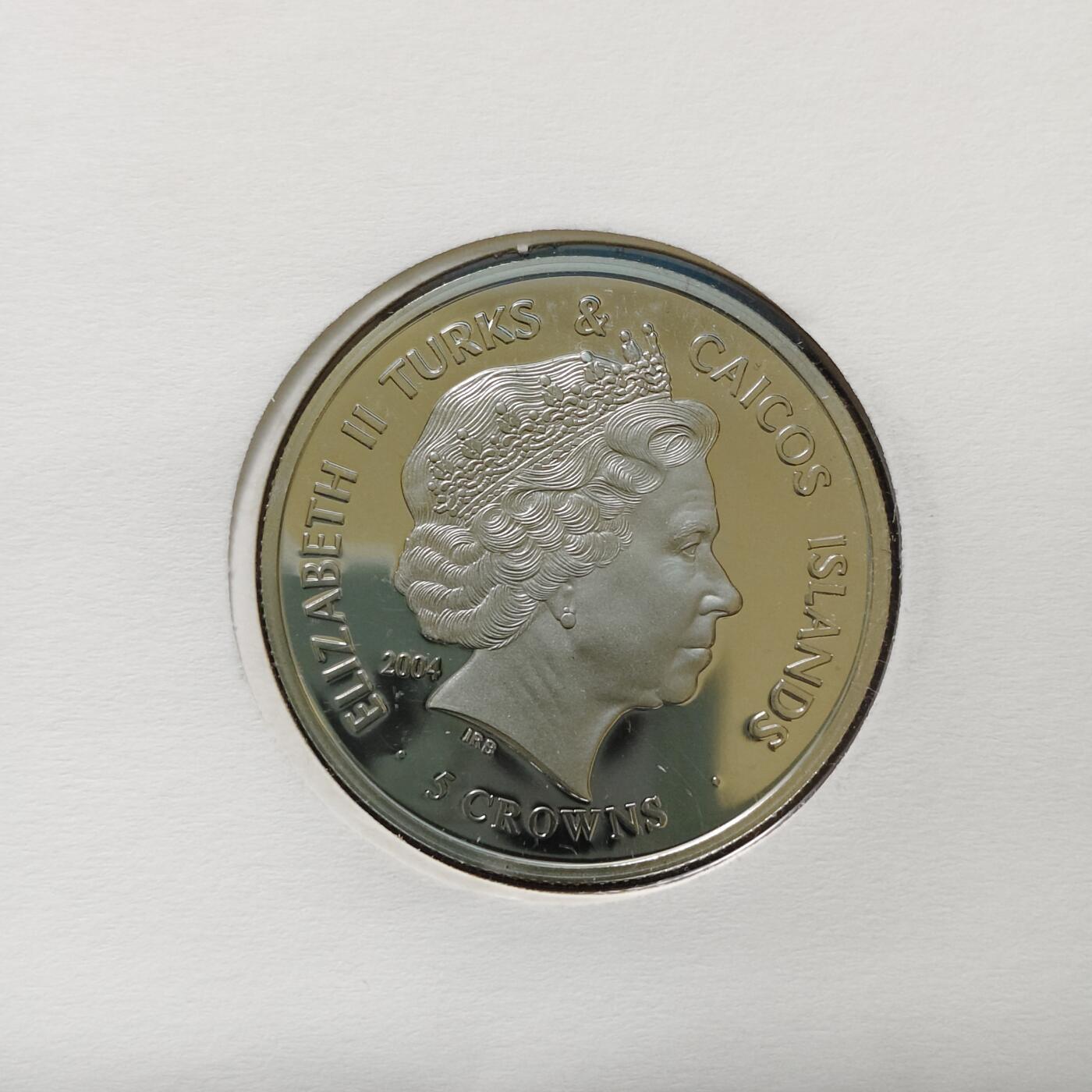 【全场包邮】纯粹捡漏拍485场（免费代拍第22场） 【邮币封】特克斯和凯克斯群岛2004年5克朗女王加冕五十周年克朗型纪念币邮币封