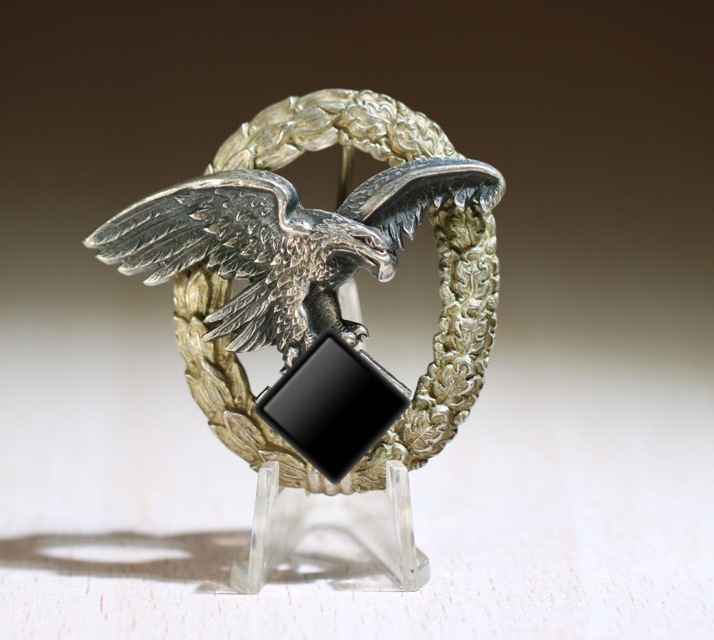 大猫徽章拍卖 第284期 德三空军观察员证章，容克厂J2型，带收藏家复刻盒，背面有标