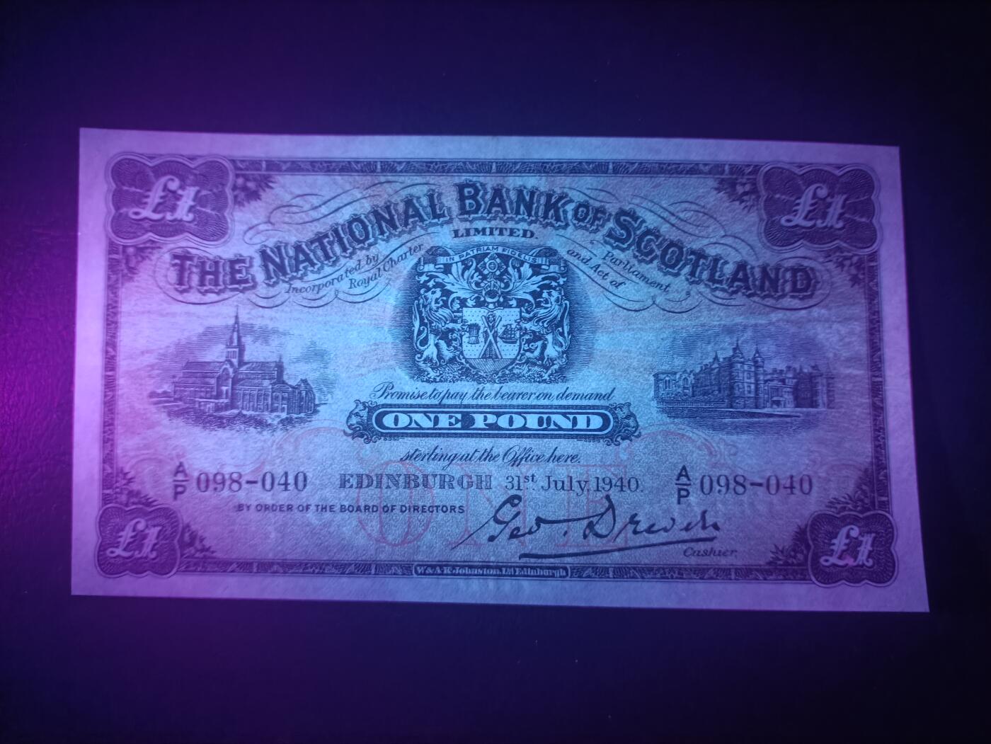 2025十二月第三期，总208期 苏格兰国家银行1940年1镑AUNC，爱丁堡和格拉斯哥的分行，稀有二战期间品种