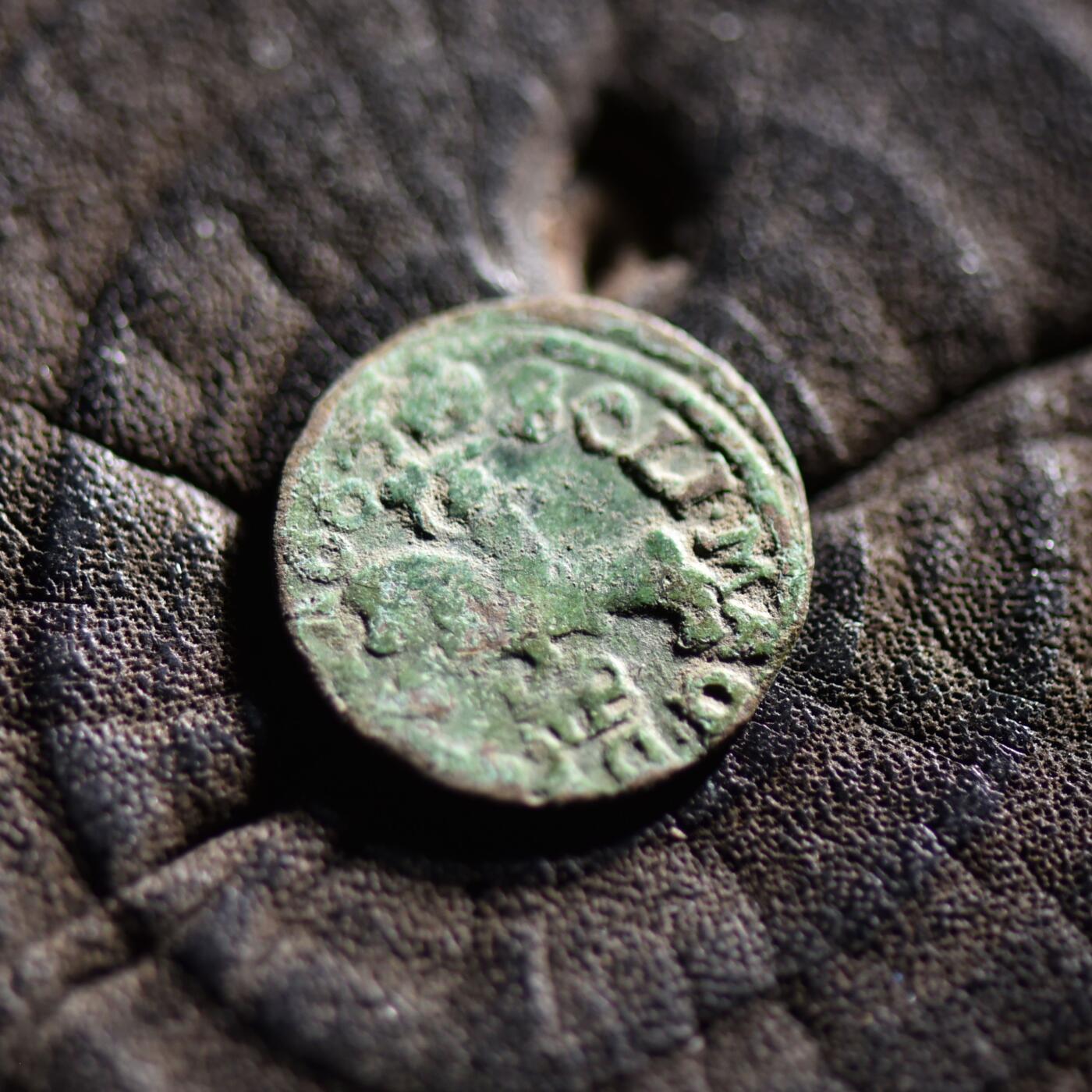 【良泉】【元旦直播场】1月1日晚19.30点开拍！208组西方古代钱币、日本朝鲜花钱 公元1665年【波兰立陶宛联邦】约翰二世·卡齐米尔·瓦萨“骑士”铜希林，0.95克