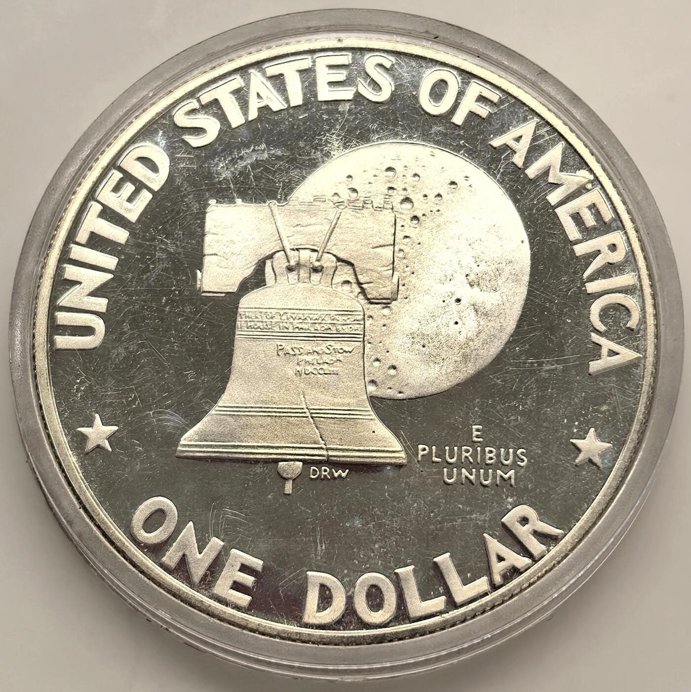 博洋堂世界钱币拍卖第151期（全场包邮） 美国1976年建国两百周年艾森豪威尔头像背月球自由钟大银币，原盒未流通，精制镜面效果