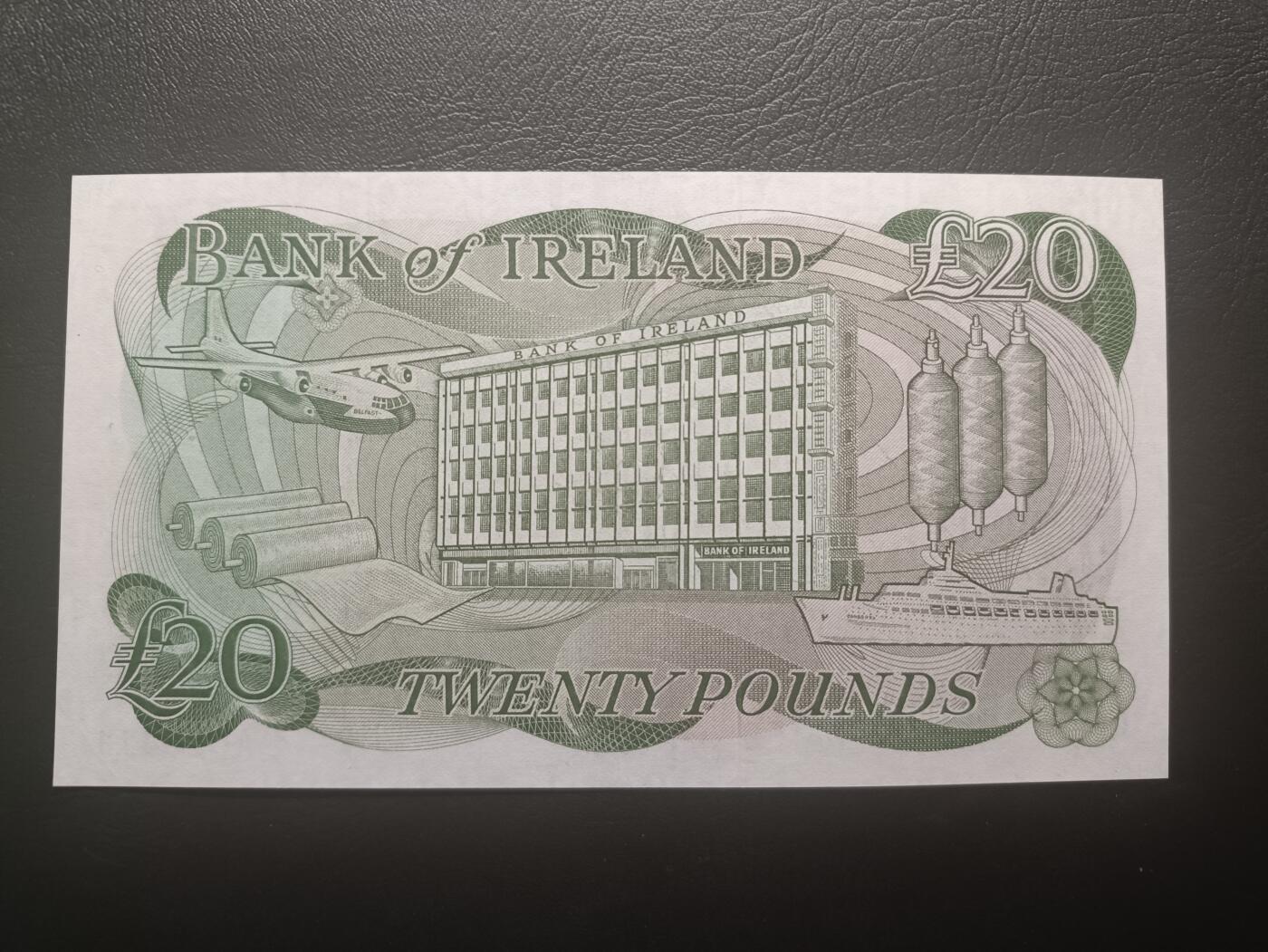 2025十二月第三期，总208期 爱尔兰银行1983年开业200周年20镑纪念钞AUNC首冠A，爱尔兰女神和银行大楼与代表性物产