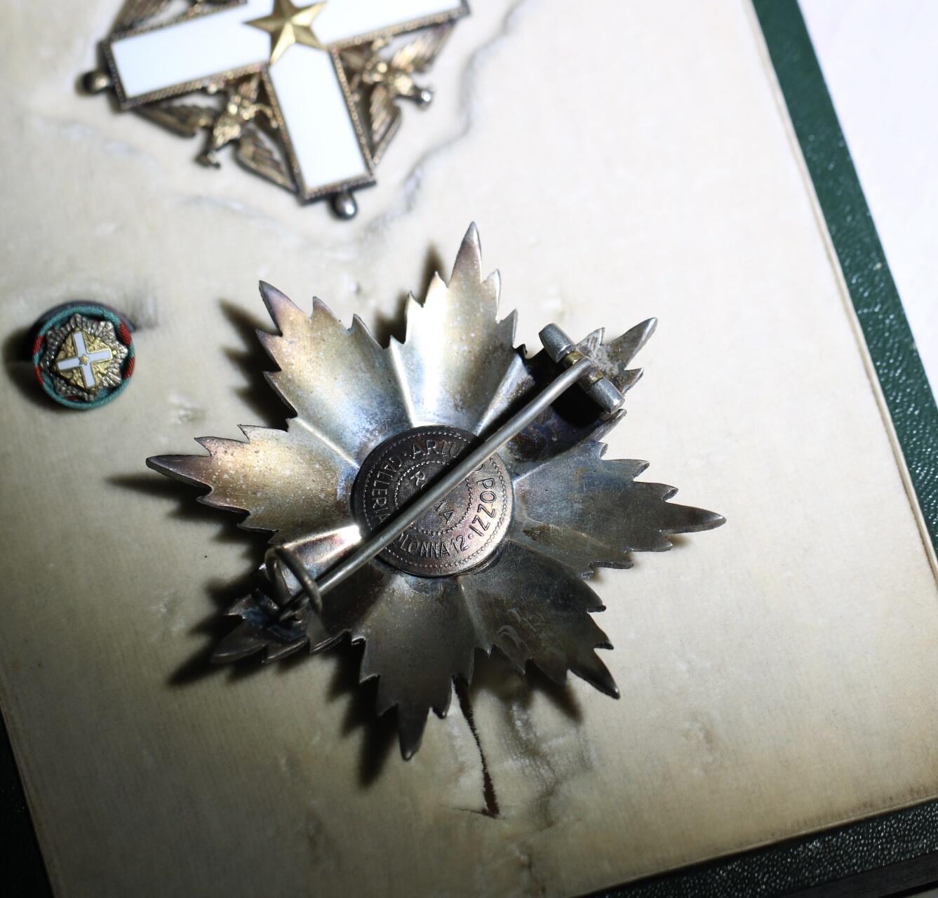 大猫徽章拍卖 第284期 意大利大军官级国家功勋，章略在