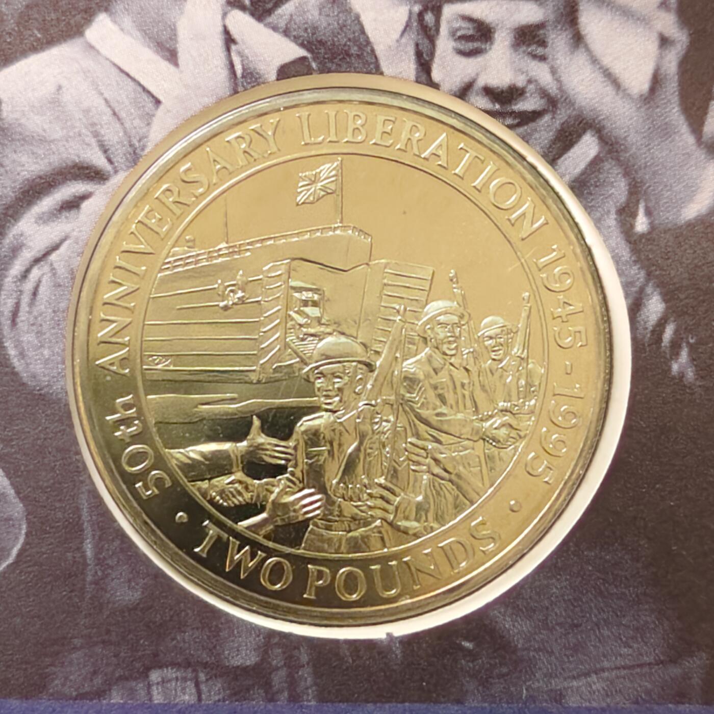 【全场包邮】纯粹捡漏拍485场（免费代拍第22场） 【邮币封】根西1995年2镑二战胜利50周年克朗型纪念币邮币封