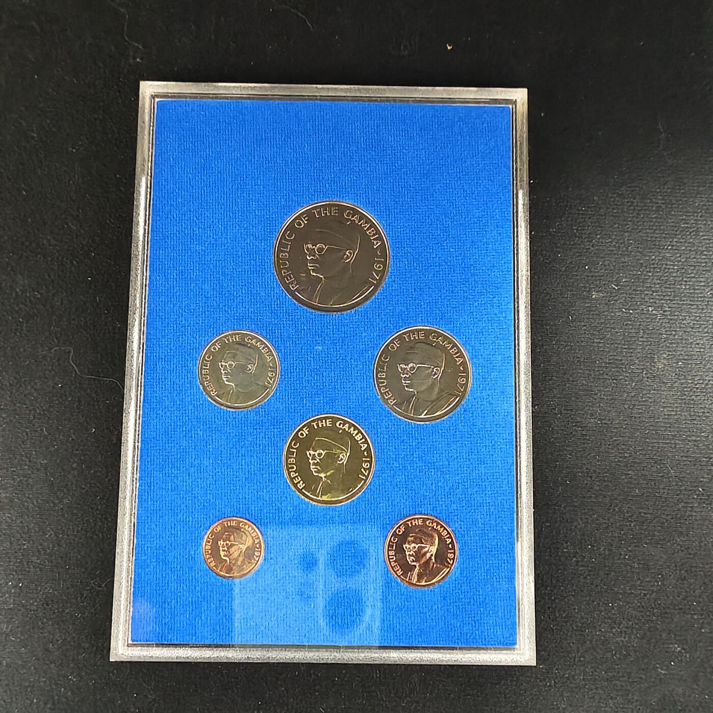 【全场包邮】纯粹捡漏拍485场（免费代拍第22场） 冈比亚1971年官方发行皇家厂经典信封装精制套币-PS3