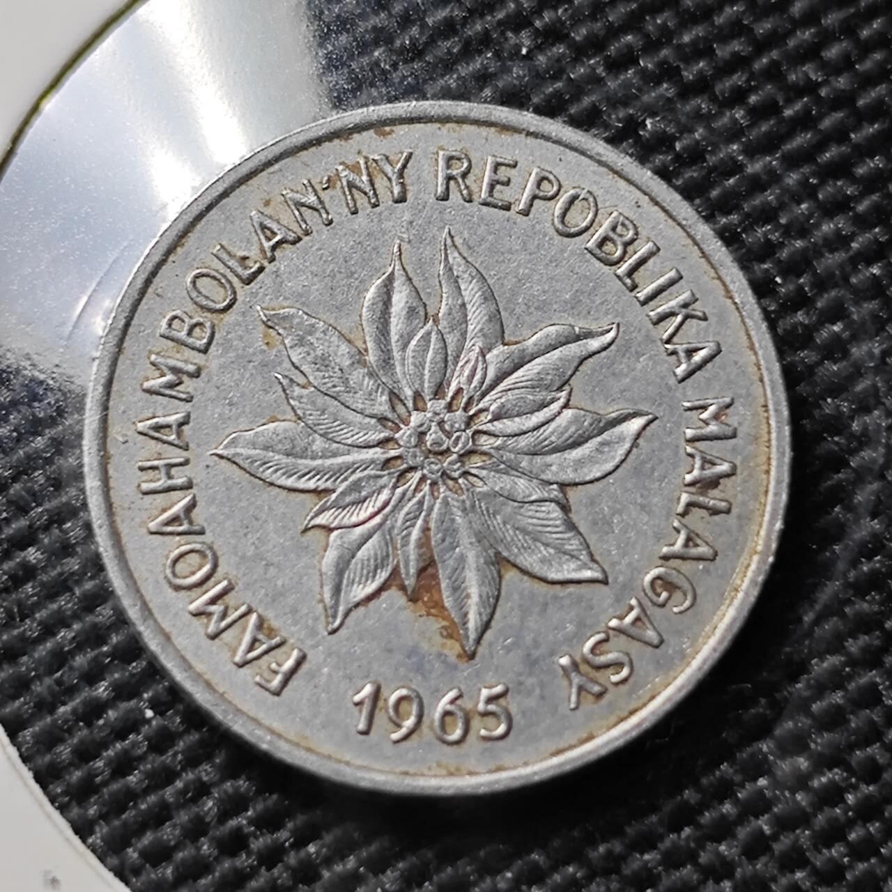 KK钱币收藏小铺 第378期  2月预留时间 周末发货  马达加斯加1法郎