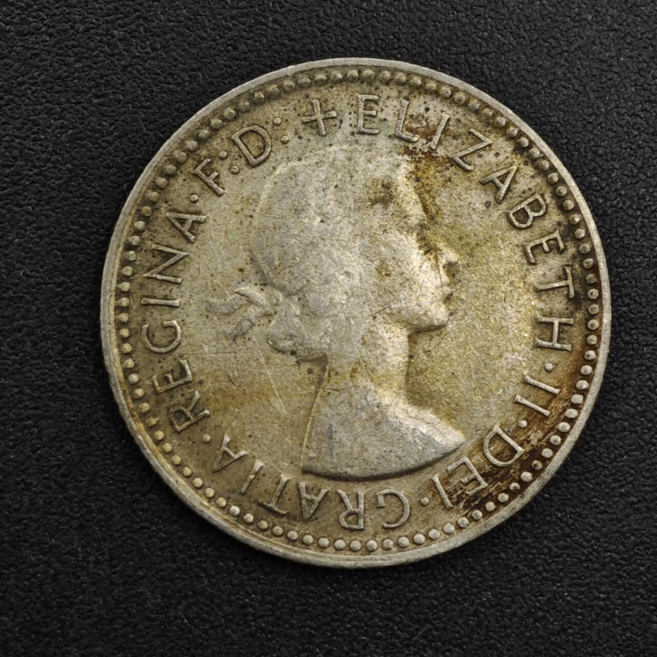 【淘币小摊】实时拍第八百二十五拍   散币场   满百包邮可预留二周 每周一统一发货   澳大利亚1961年伊丽莎白二世6便士银币