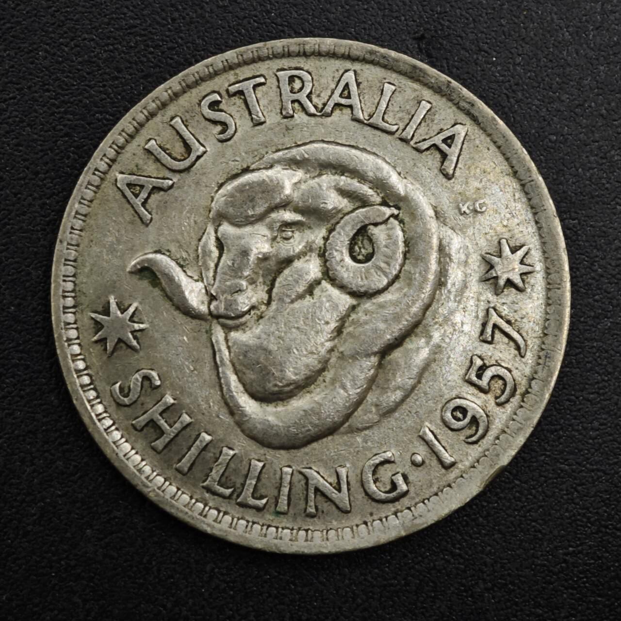【淘币小摊】实时拍第八百二十五拍   散币场   满百包邮可预留二周 每周一统一发货   澳大利亚1957年伊丽莎白二世一先令银币