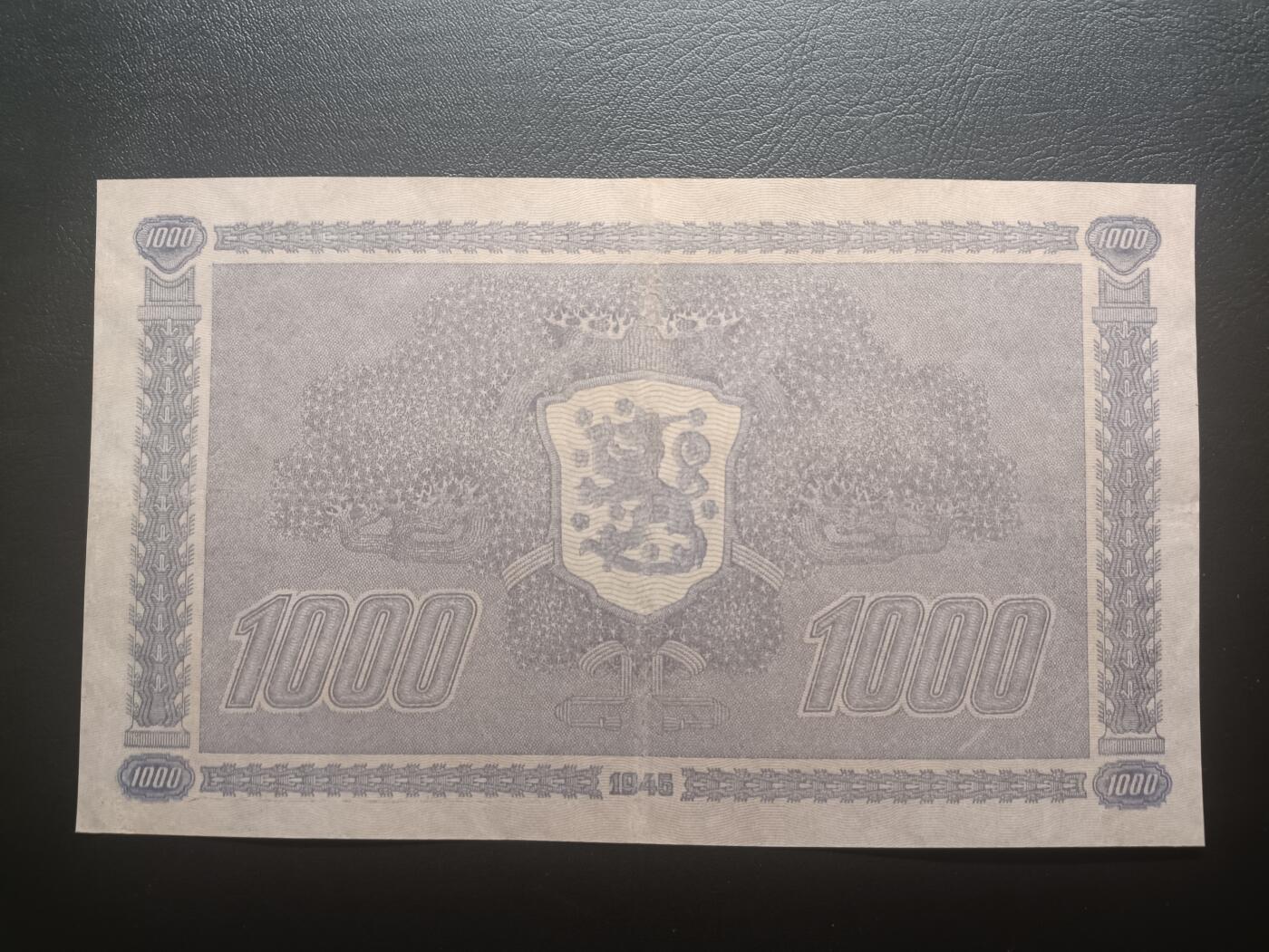 2025十二月第三期，总208期 芬兰1945年1000马克AUNC首批次A首冠A，此系列极稀有的大票幅大面值，象征着民族的起源和前进的意境画和国徽