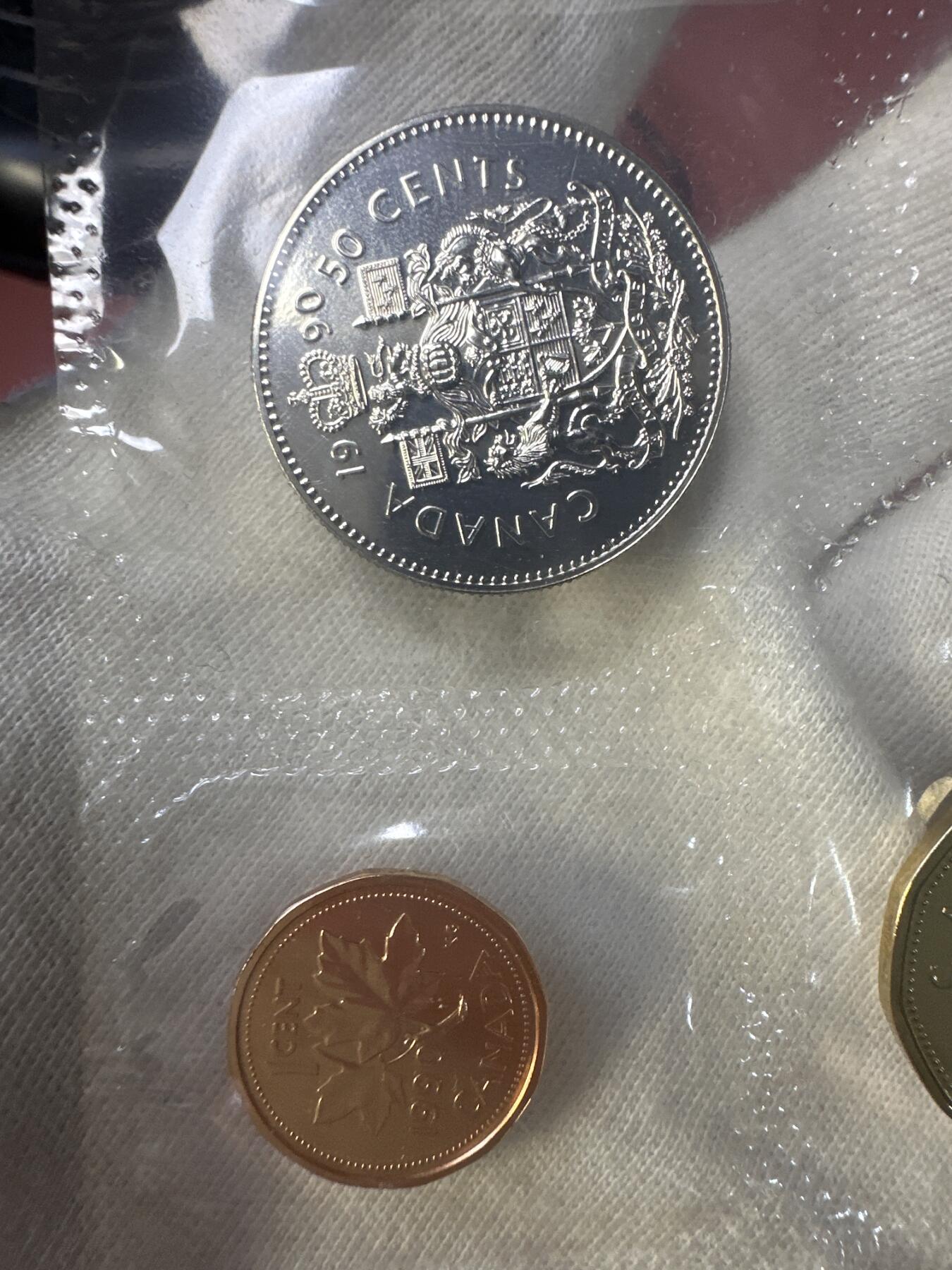 12.25银币、套币、精制币专场